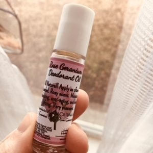 Rose Geranium Deodrant Oil www.jordanscrossing.net